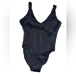 NEW WITHOUT TAGS Sun Streak by Newport News Front Zip Swimsuit 24W never used